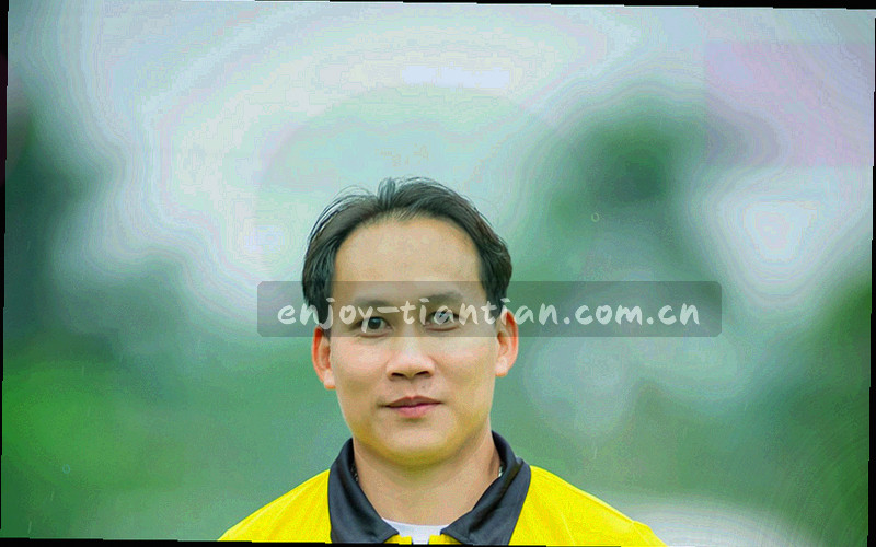 繁华城市夜景灯光，寓意天天娱乐服务覆盖全国